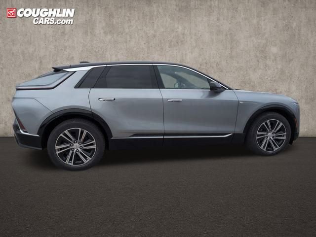 New 2026 Cadillac Lyriq Premium Luxury image 8