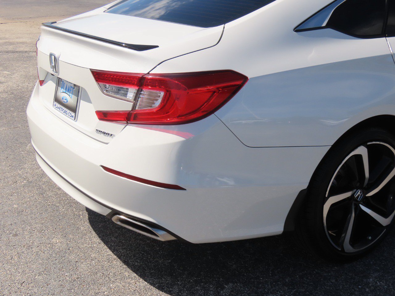Used 2022 Honda Accord Sport image 12