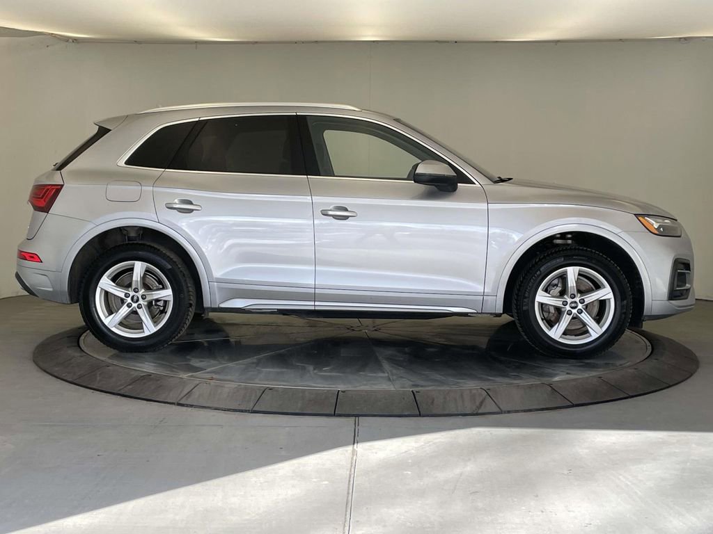 Certified 2023 Audi Q5 2.0T Premium w/ Convenience Package image 8