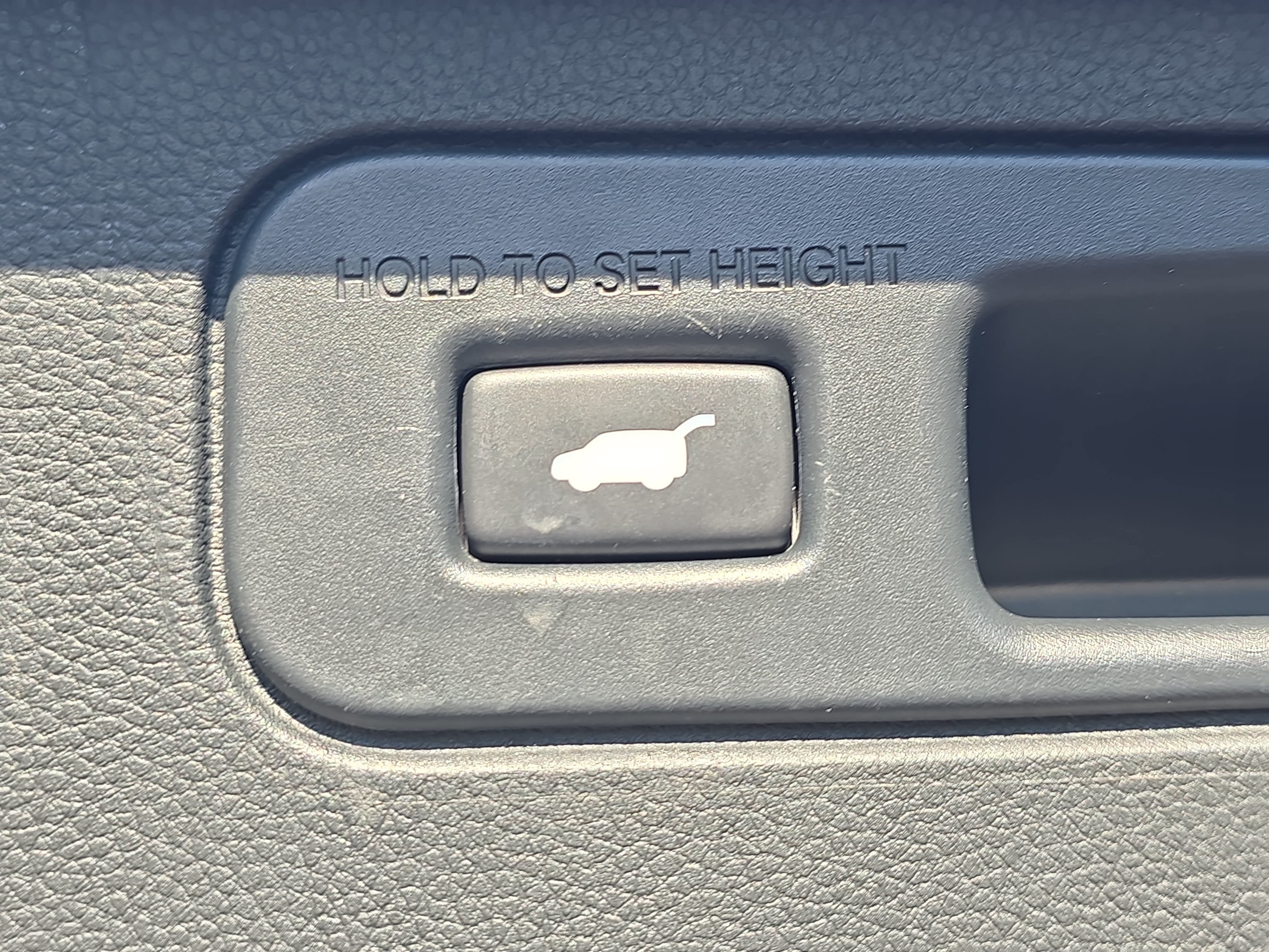 Certified 2023 Honda Pilot TrailSport image 14