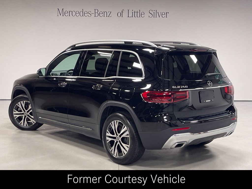 Used 2026 Mercedes-Benz GLB 250 4MATIC image 3