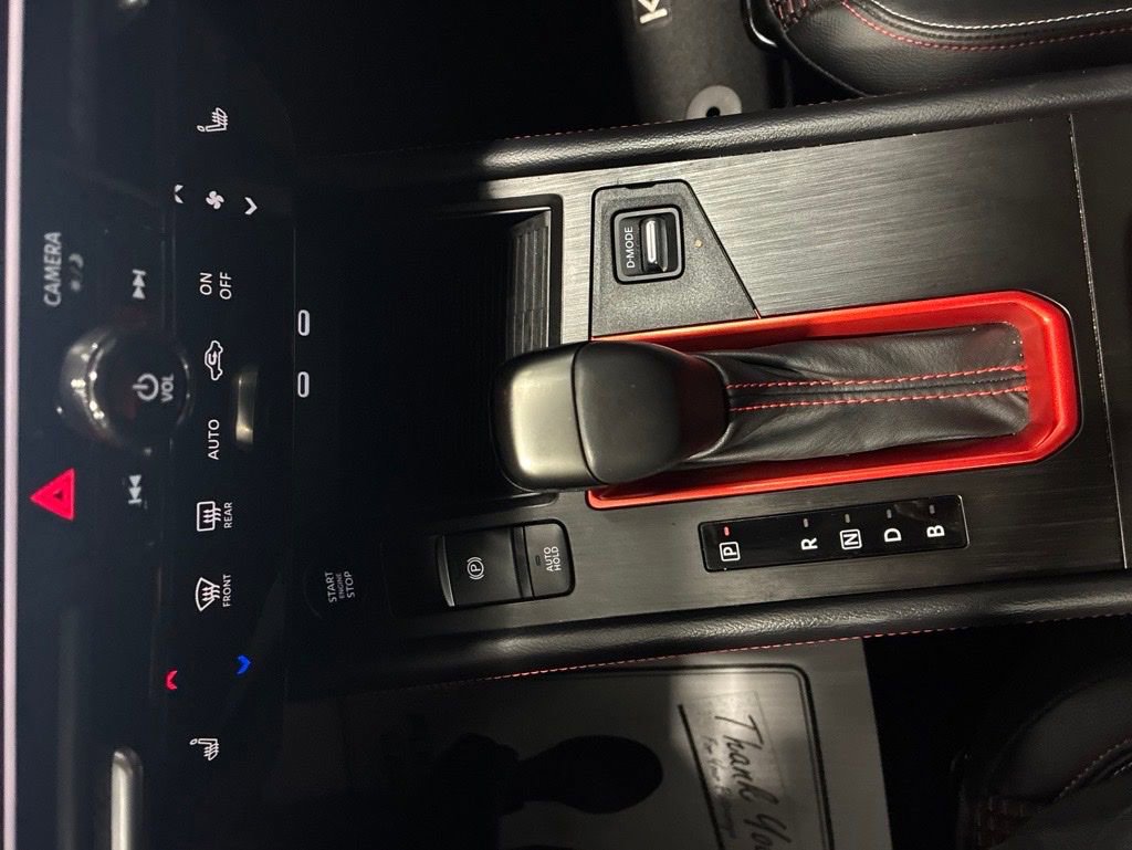 Used 2025 Nissan Kicks SR w/ SR Premium Package FWD image 25