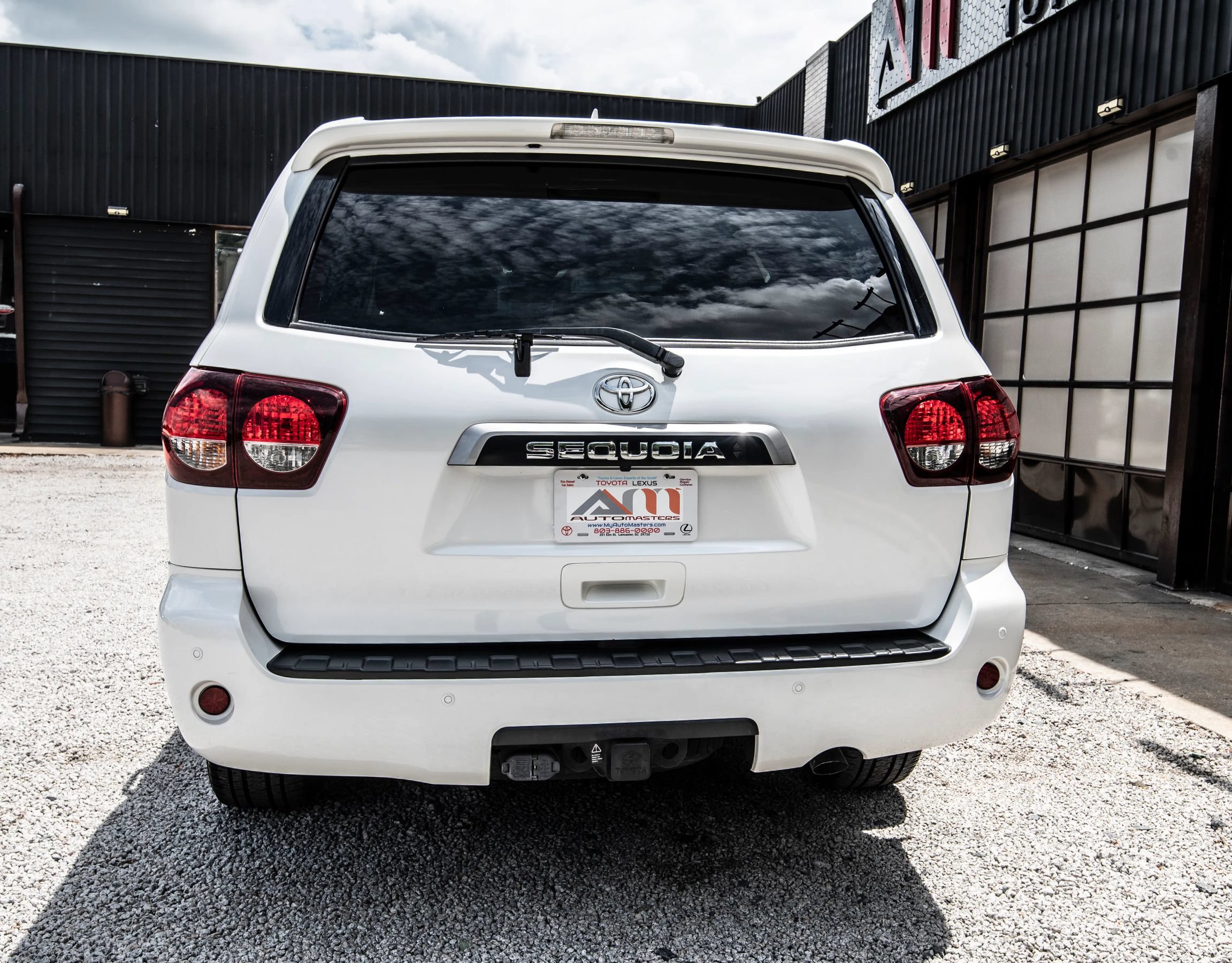 Used 2020 Toyota Sequoia Platinum RWD image 10