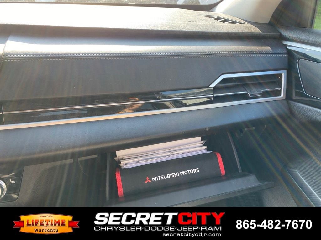 Used 2022 Mitsubishi Outlander SE AWD/4WD image 14