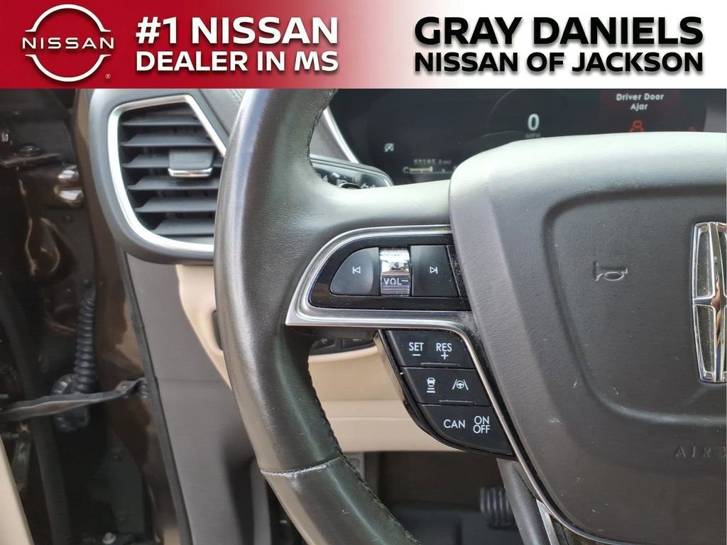 Used 2020 Lincoln Nautilus Reserve w/ Equipment Group 202A image 14