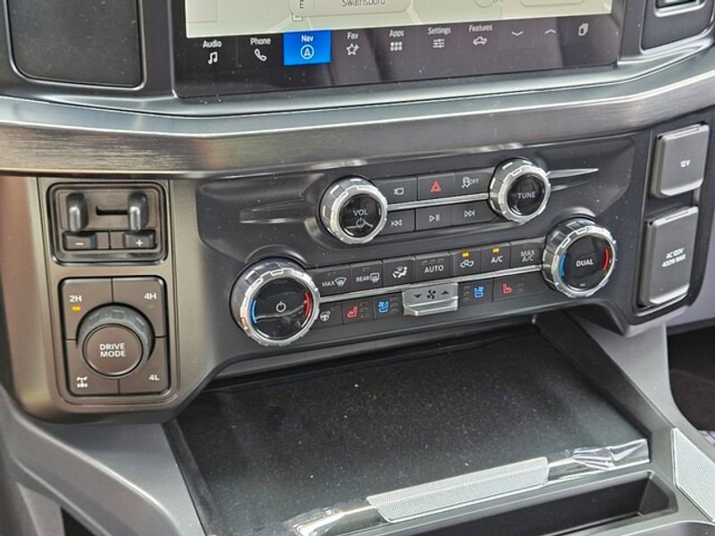 New 2025 Ford F250 Lariat w/ Chrome Package image 20