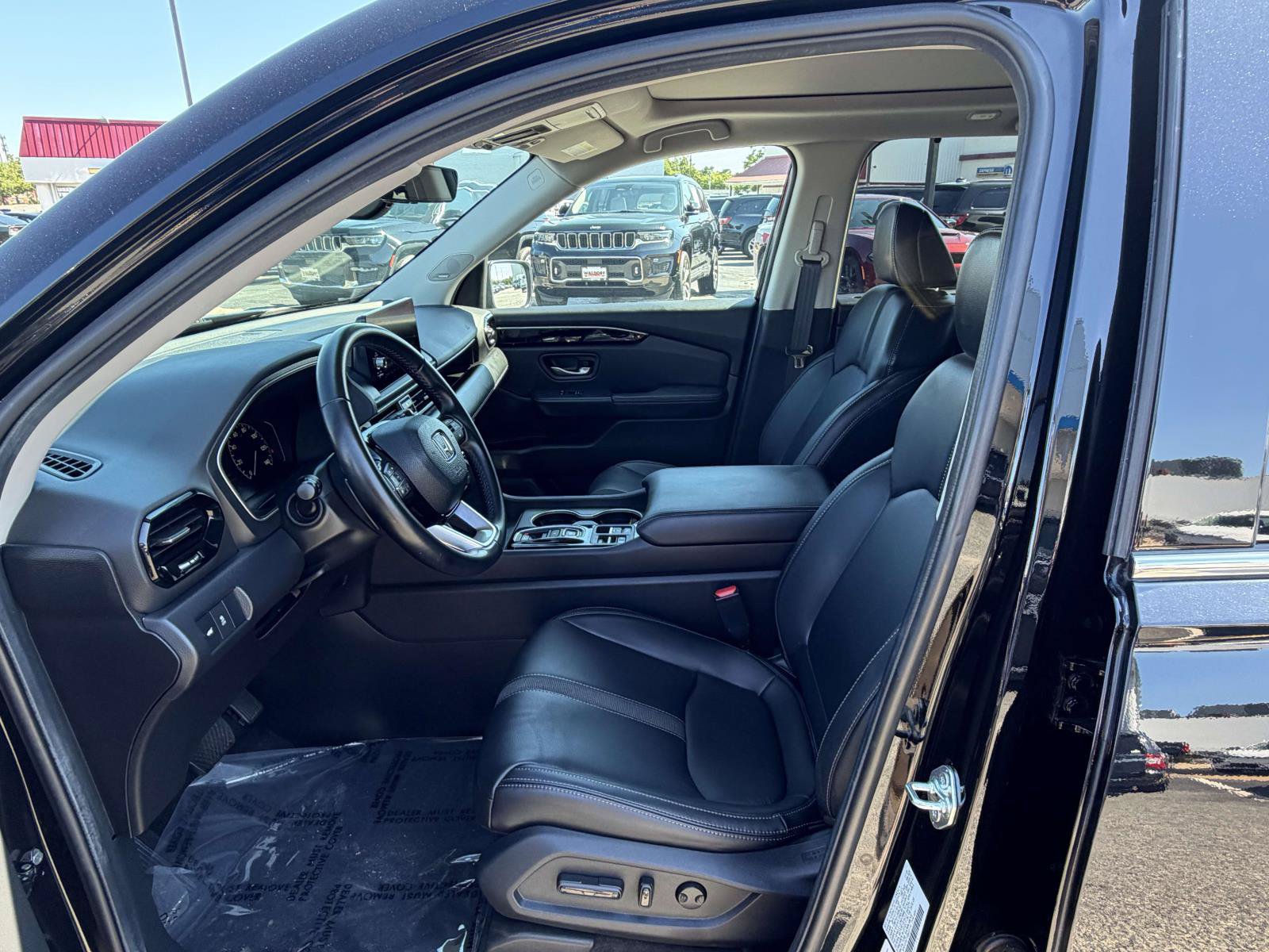 Used 2024 Honda Pilot Touring image 26