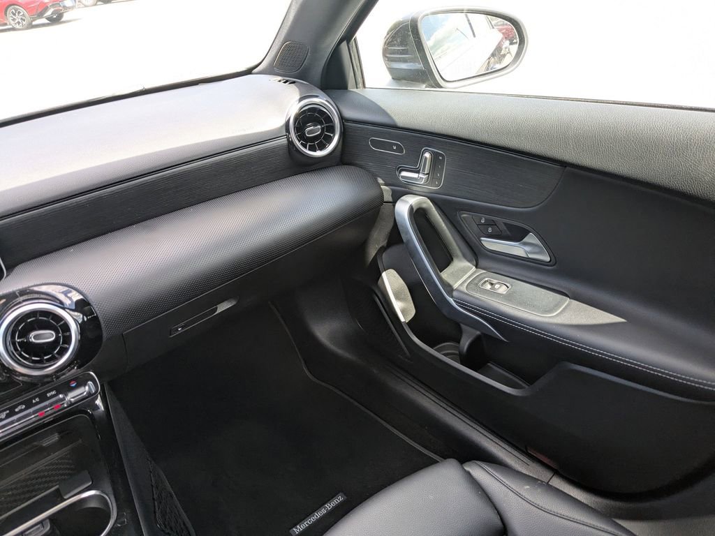 Used 2019 Mercedes-Benz A 220 image 16