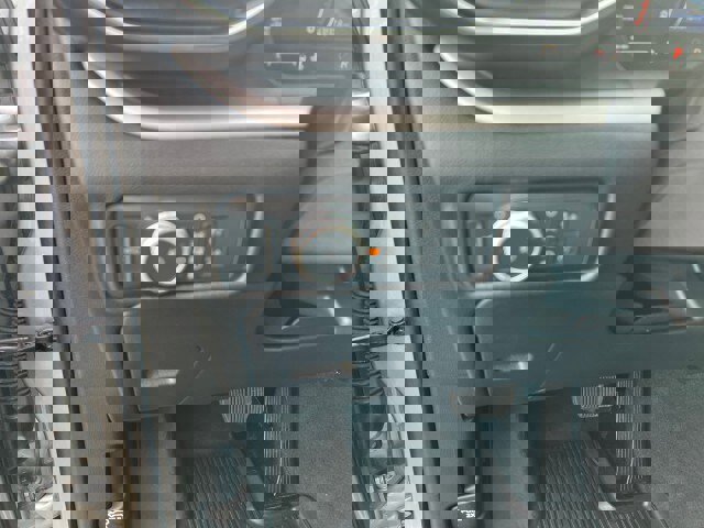 Certified 2022 Ford Explorer XLT w/ Equipment Group 202A image 12