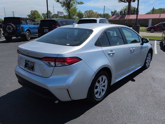 Used 2026 Toyota Corolla LE FWD image 7