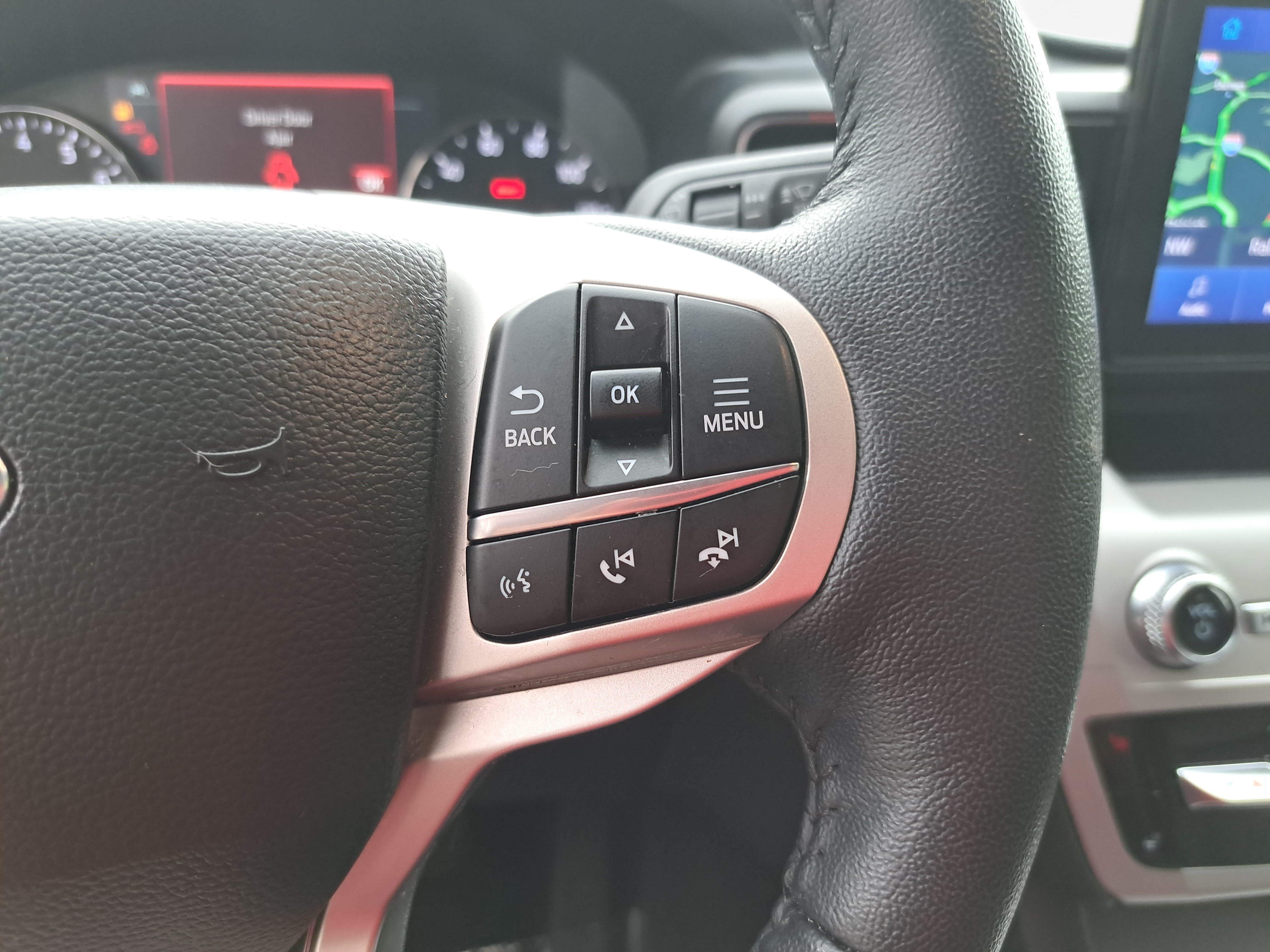 Used 2023 Ford Explorer XLT w/ Equipment Group 202A RWD image 19