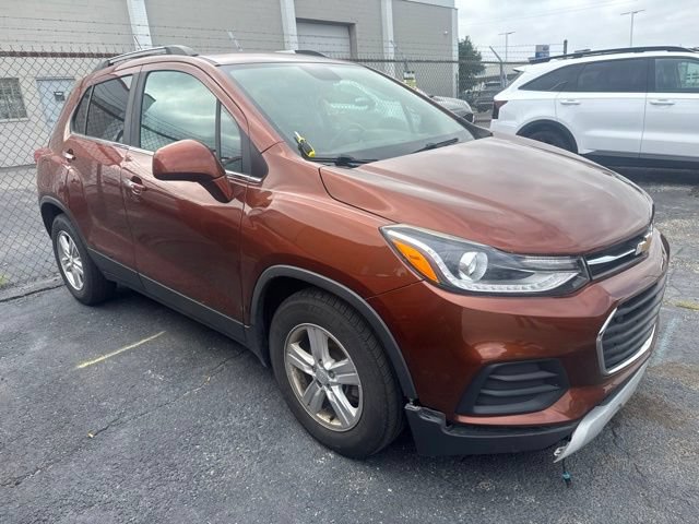 Used 2019 Chevrolet Trax LT w/ Driver Confidence Package FWD image 1