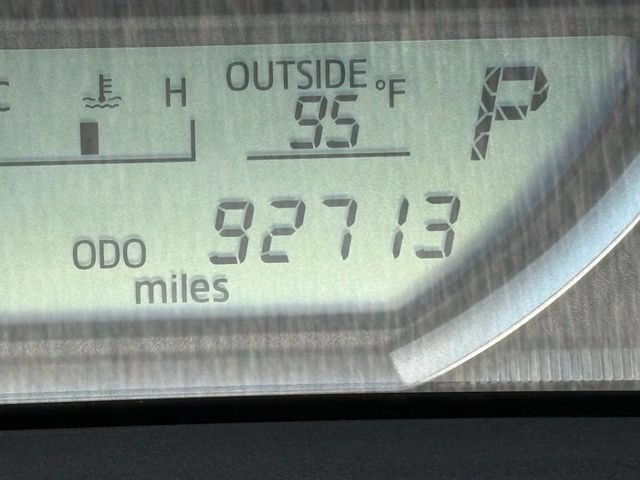 Used 2014 Toyota RAV4 LE FWD image 12