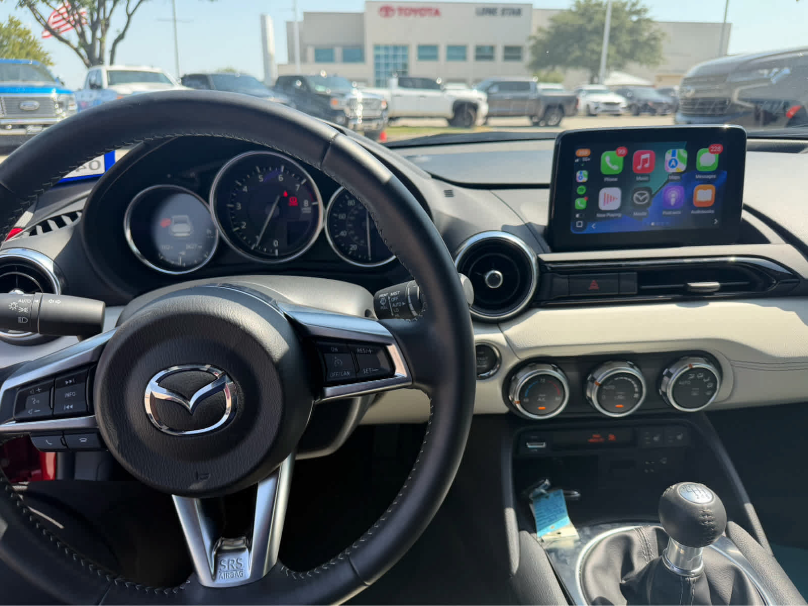 Used 2021 MAZDA MX-5 Miata RF Grand Touring RWD image 6