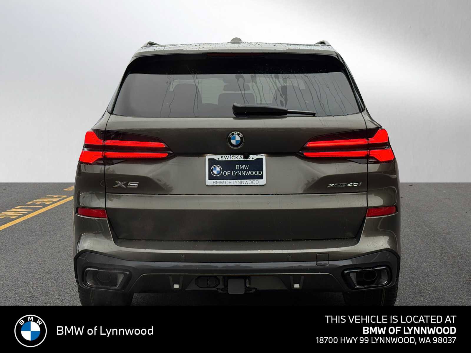 New 2026 BMW X5 xDrive40i w/ M Sport Package AWD/4WD image 4