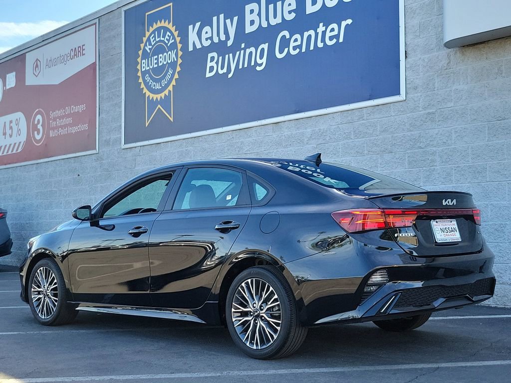 Used 2023 Kia Forte GT-Line w/ GT-Line Technology Package image 2