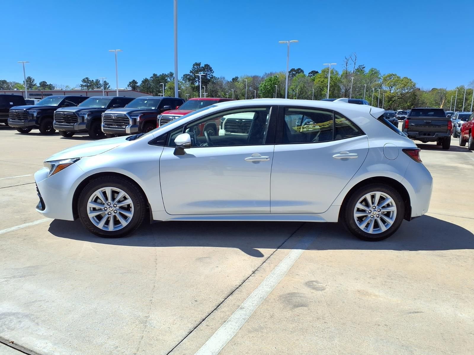 Certified 2025 Toyota Corolla SE image 9