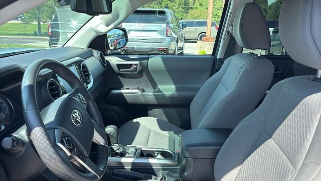 Used 2023 Toyota Tacoma SR5 AWD/4WD image 22