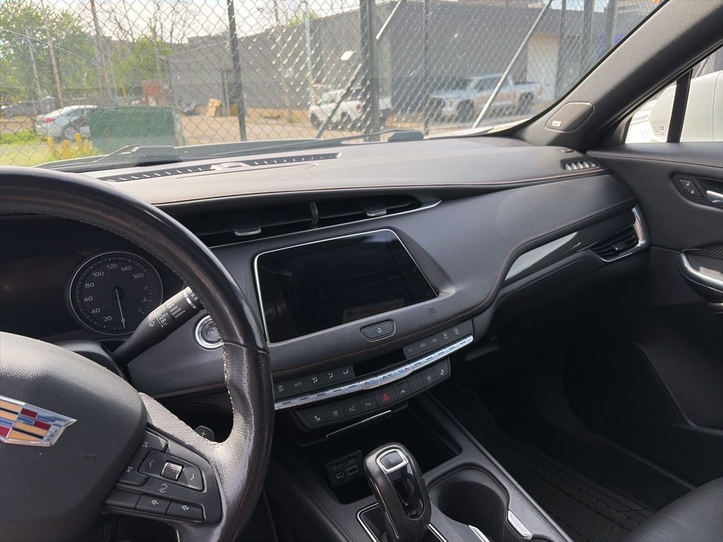 Used 2019 Cadillac XT4 Sport AWD/4WD image 8