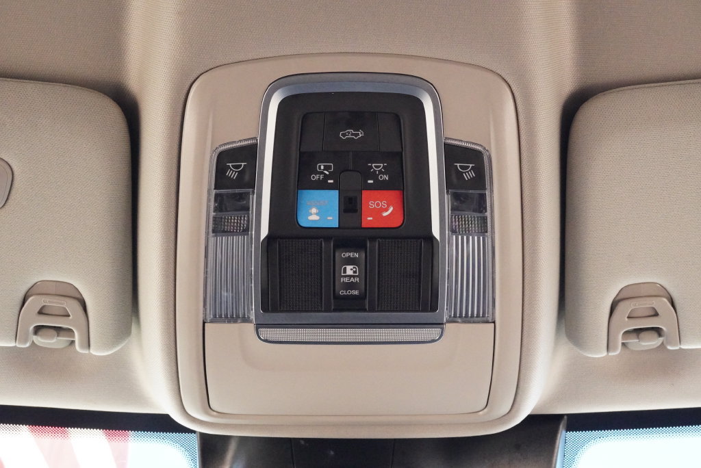 Used 2025 RAM 3500 Longhorn AWD/4WD image 21