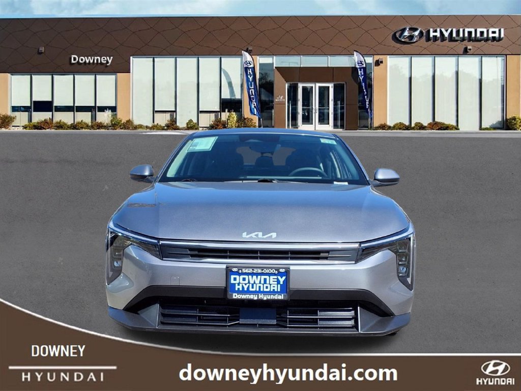 Used 2025 Kia K4 FWD image 2