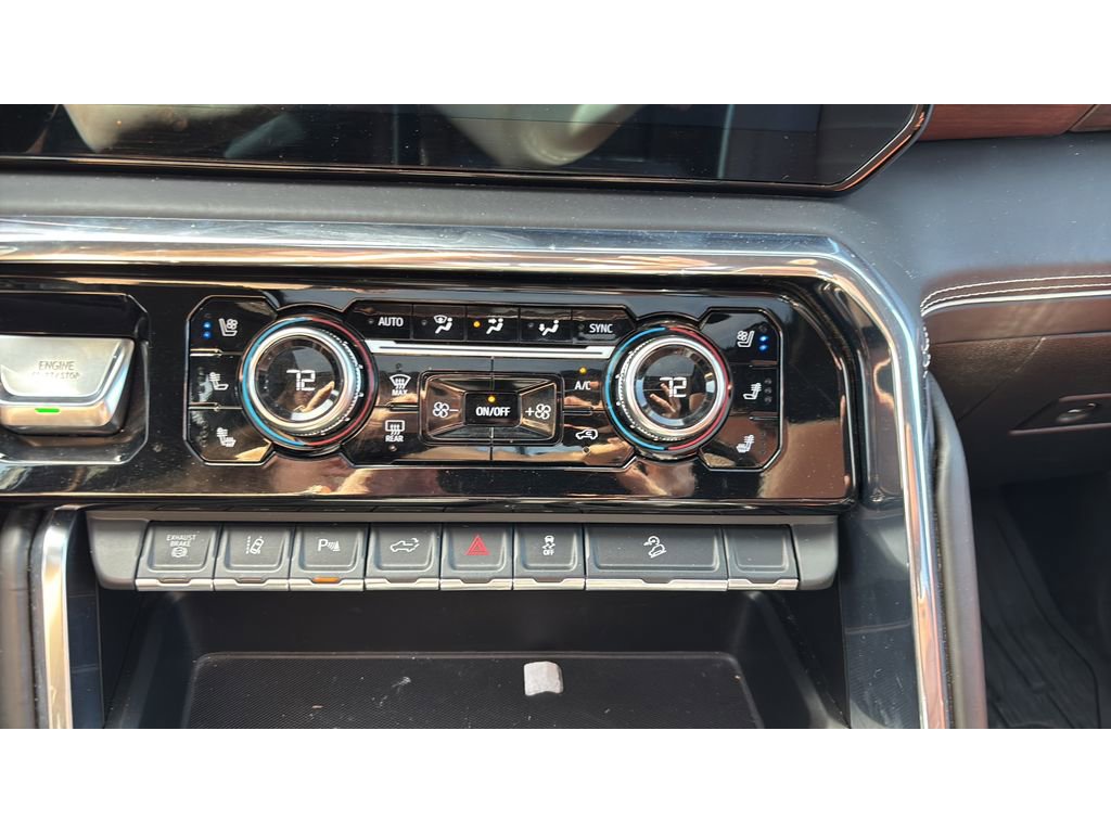 Used 2024 GMC Sierra 3500 Denali Ultimate AWD/4WD image 16