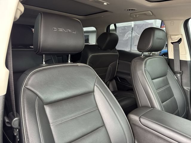 Used 2023 GMC Acadia Denali w/ Black Diamond Edition FWD image 26