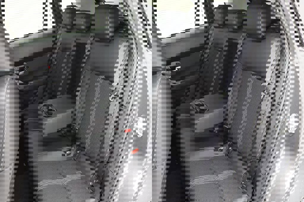 Used 2025 MAZDA CX-50 AWD 2.5 S w/ Select Package image 11