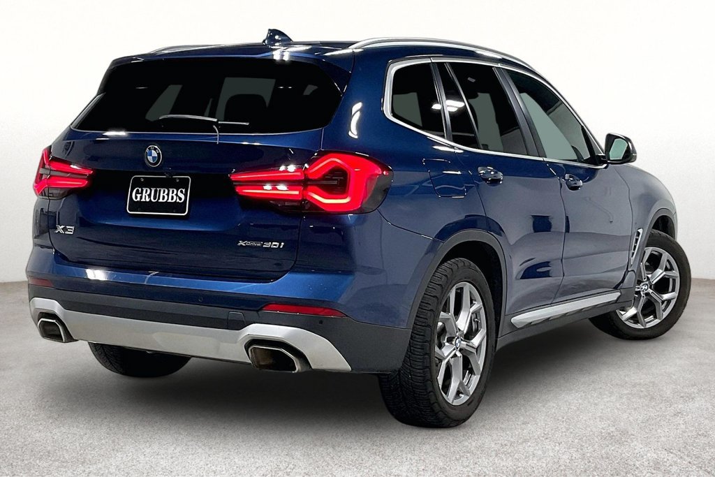 Used 2023 BMW X3 xDrive30i w/ Premium Package AWD/4WD image 2