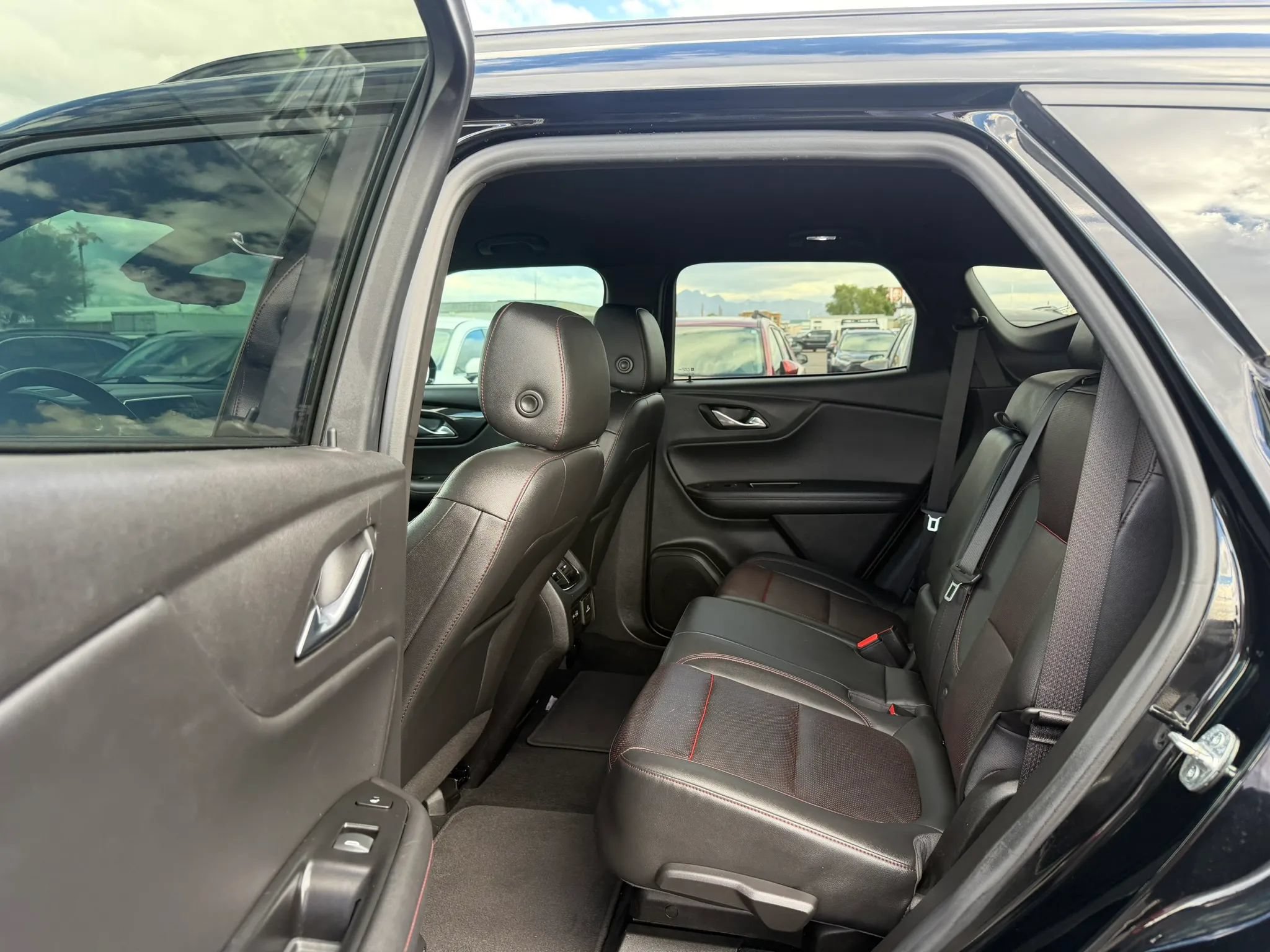 Used 2020 Chevrolet Blazer RS FWD image 24