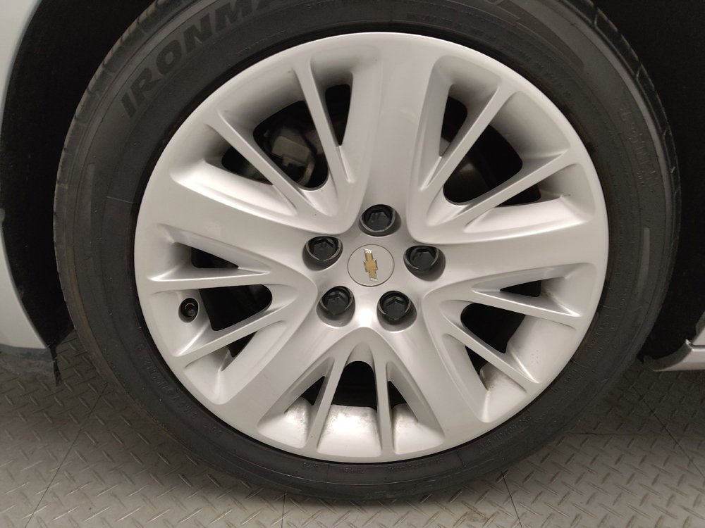Used 2017 Chevrolet Impala LS image 31