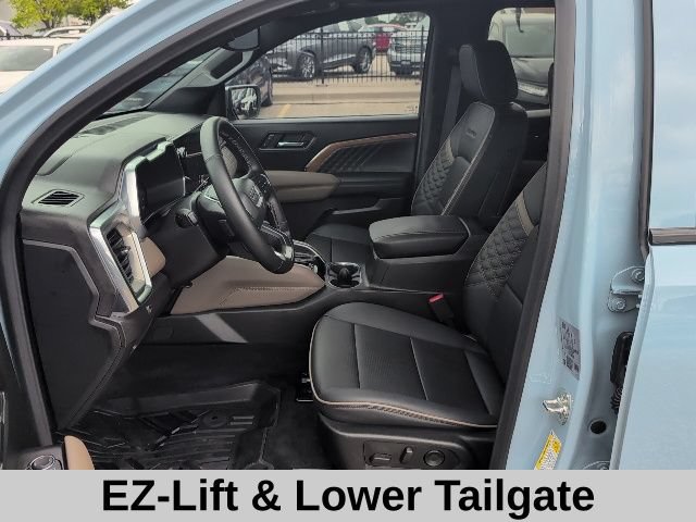 Used 2025 GMC Canyon Denali AWD/4WD image 12