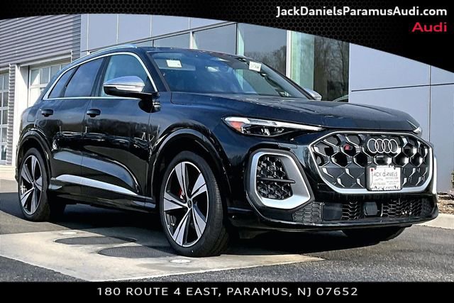 New 2025 Audi SQ5 Premium Plus image 2