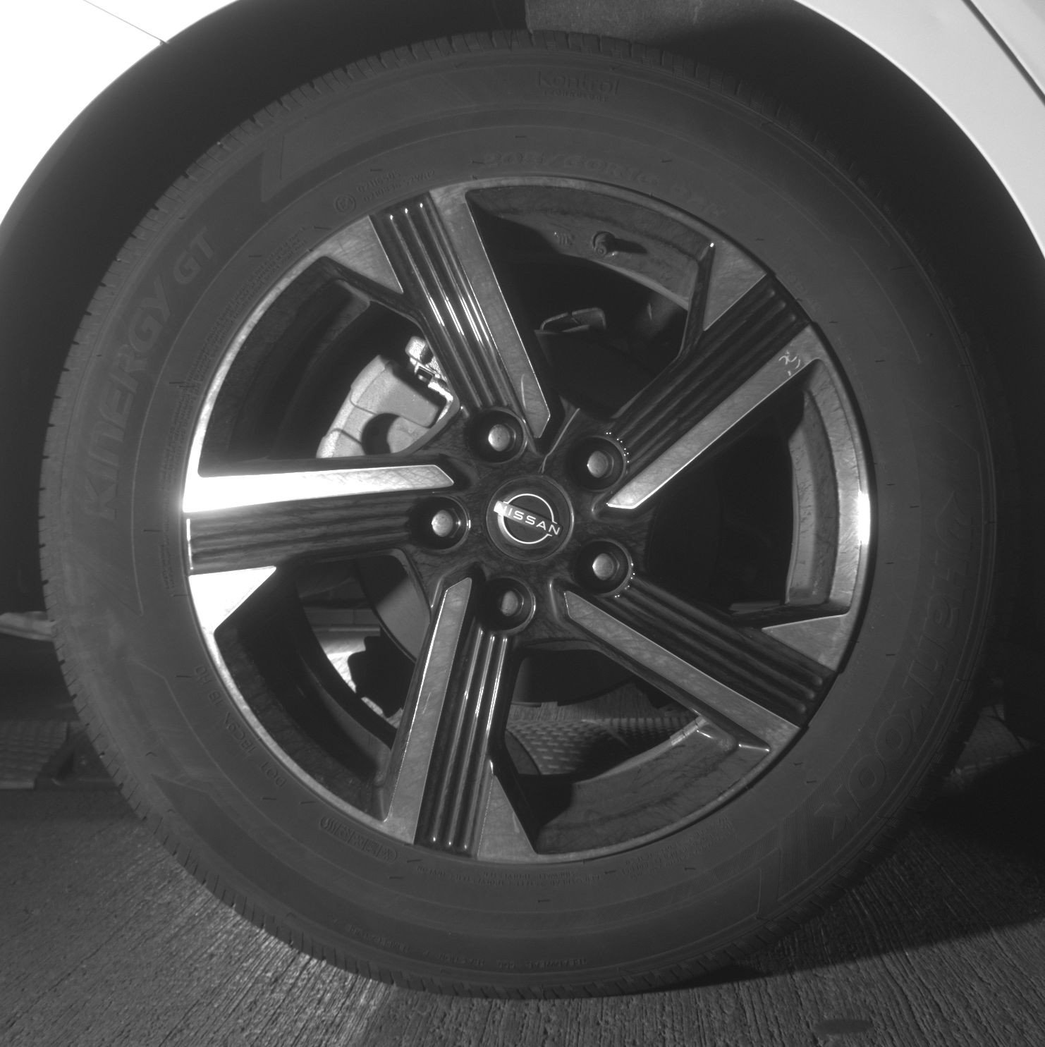 Used 2025 Nissan Sentra SV FWD image 15