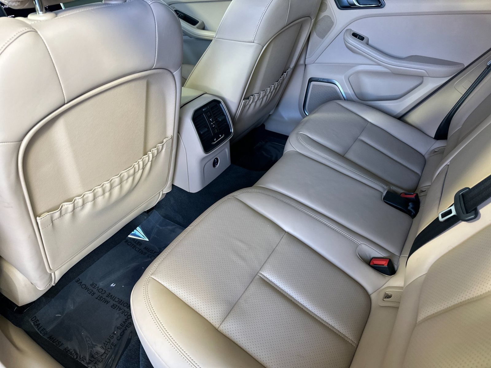 Certified 2023 Porsche Macan S AWD/4WD image 14