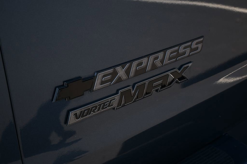 Used 2023 Chevrolet Express 2500 Extended RWD image 23