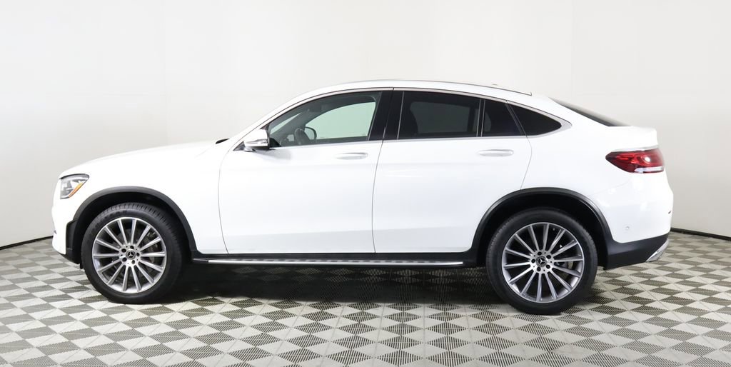 Used 2023 Mercedes-Benz GLC 300 4MATIC Coupe image 3