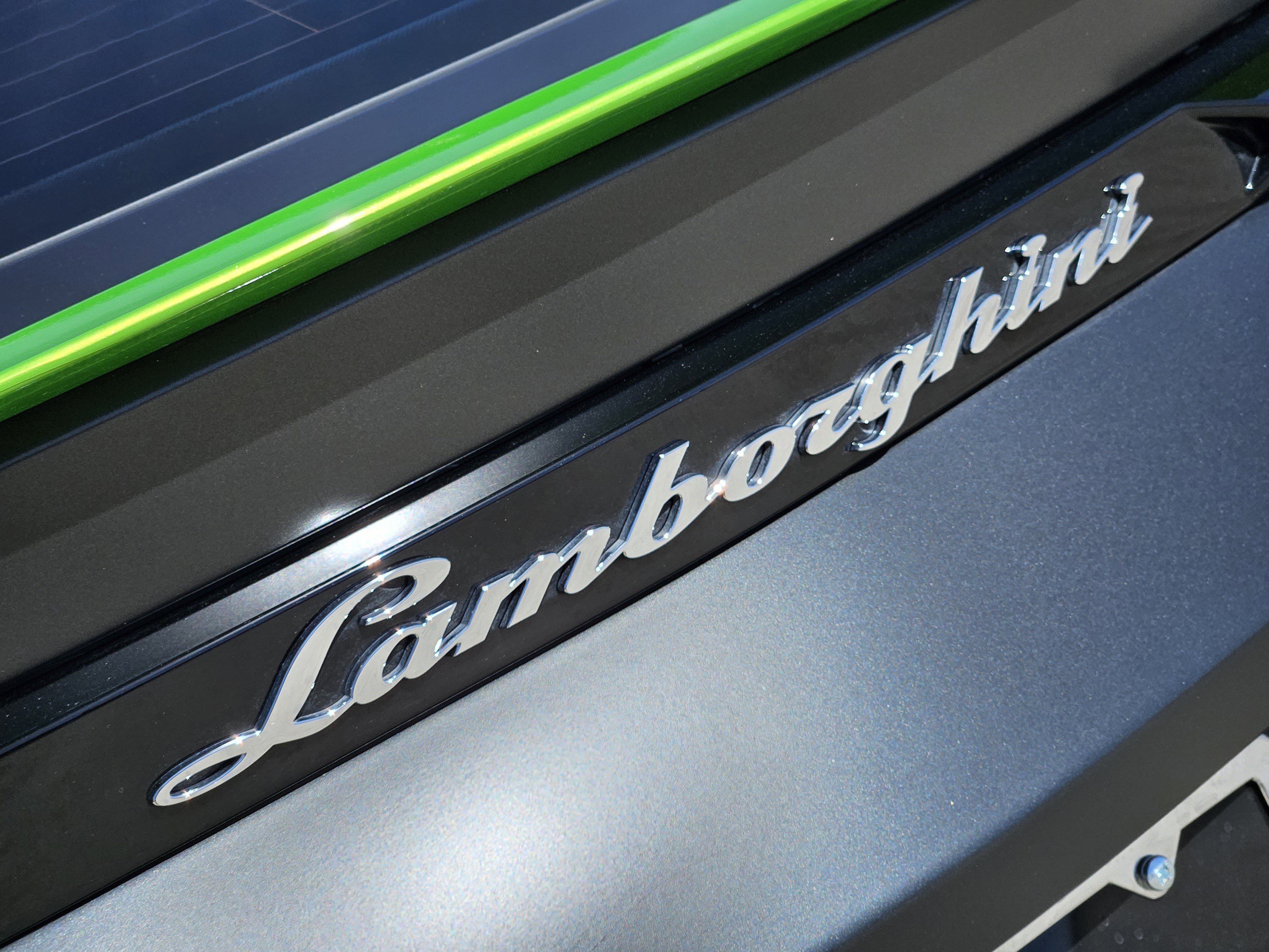 Used 2021 Lamborghini Urus image 14