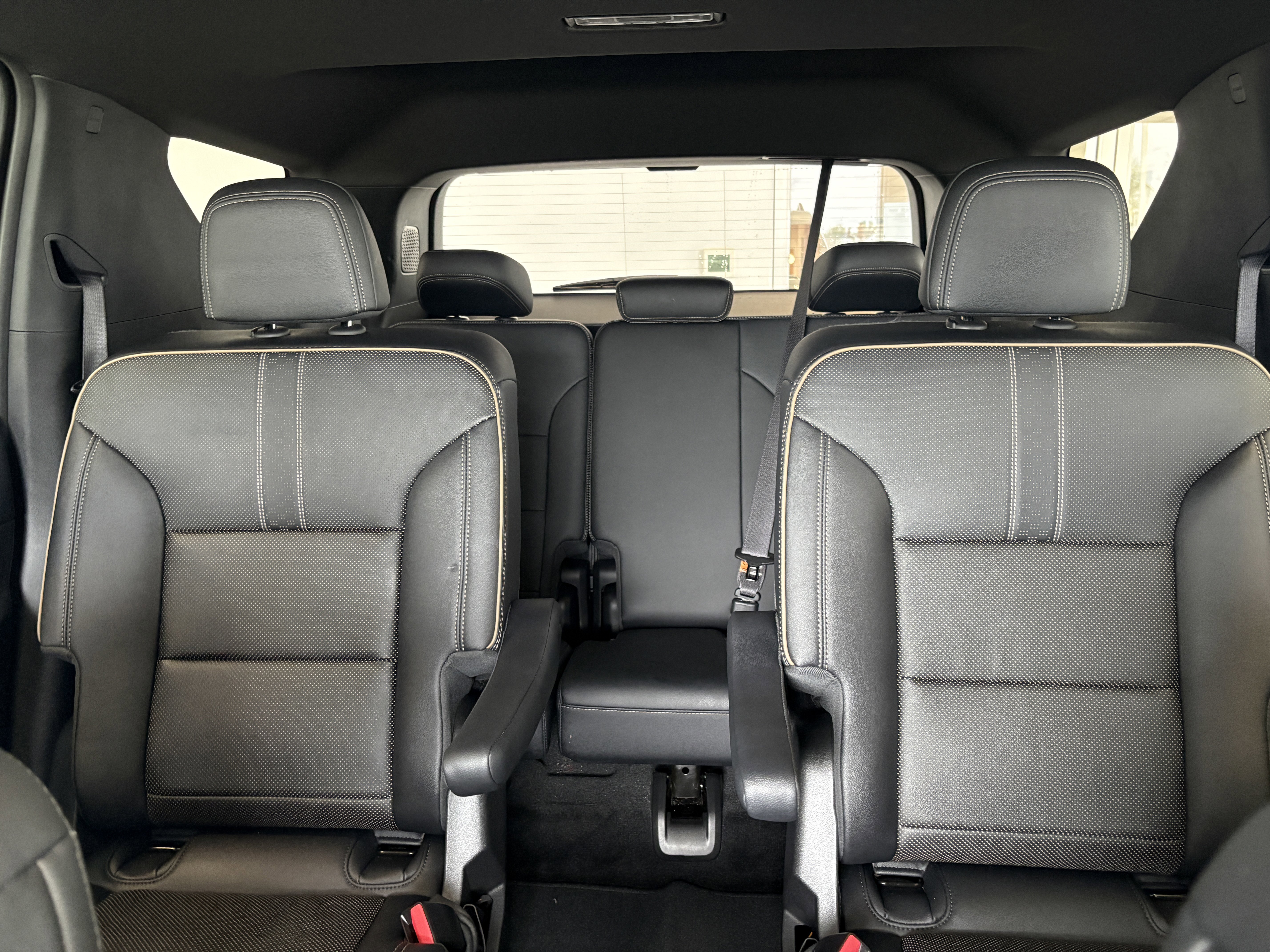 Used 2025 Chevrolet Traverse High Country w/ LPO, Floor Liner Package image 23