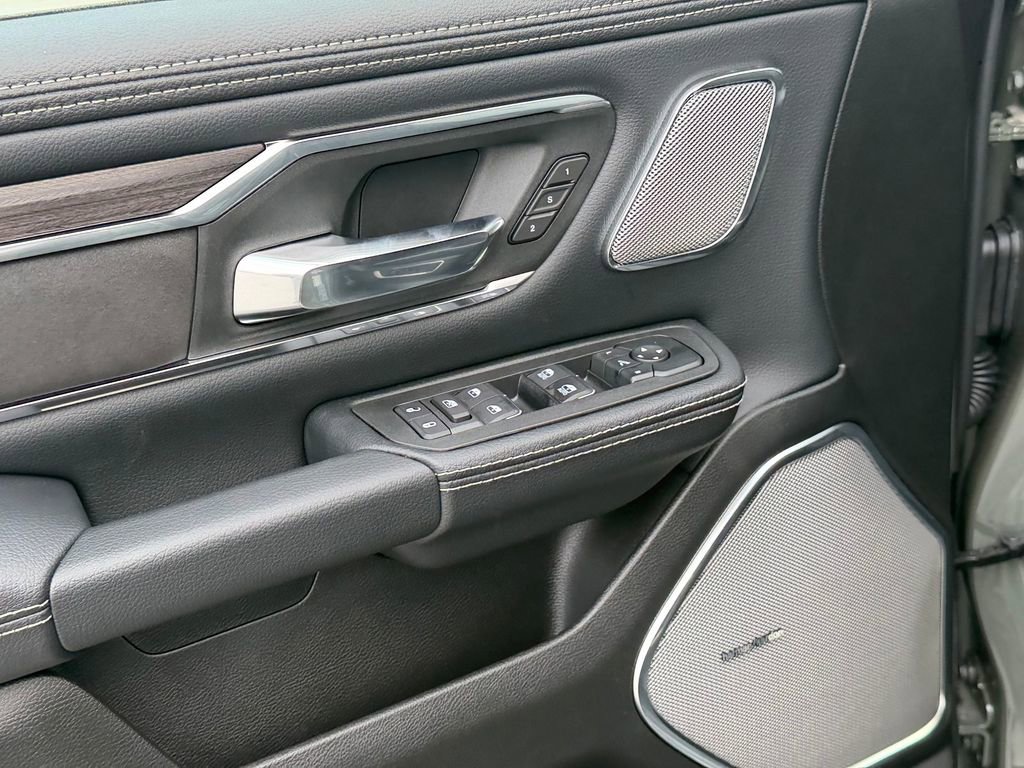 New 2026 RAM 1500 Laramie AWD/4WD image 13
