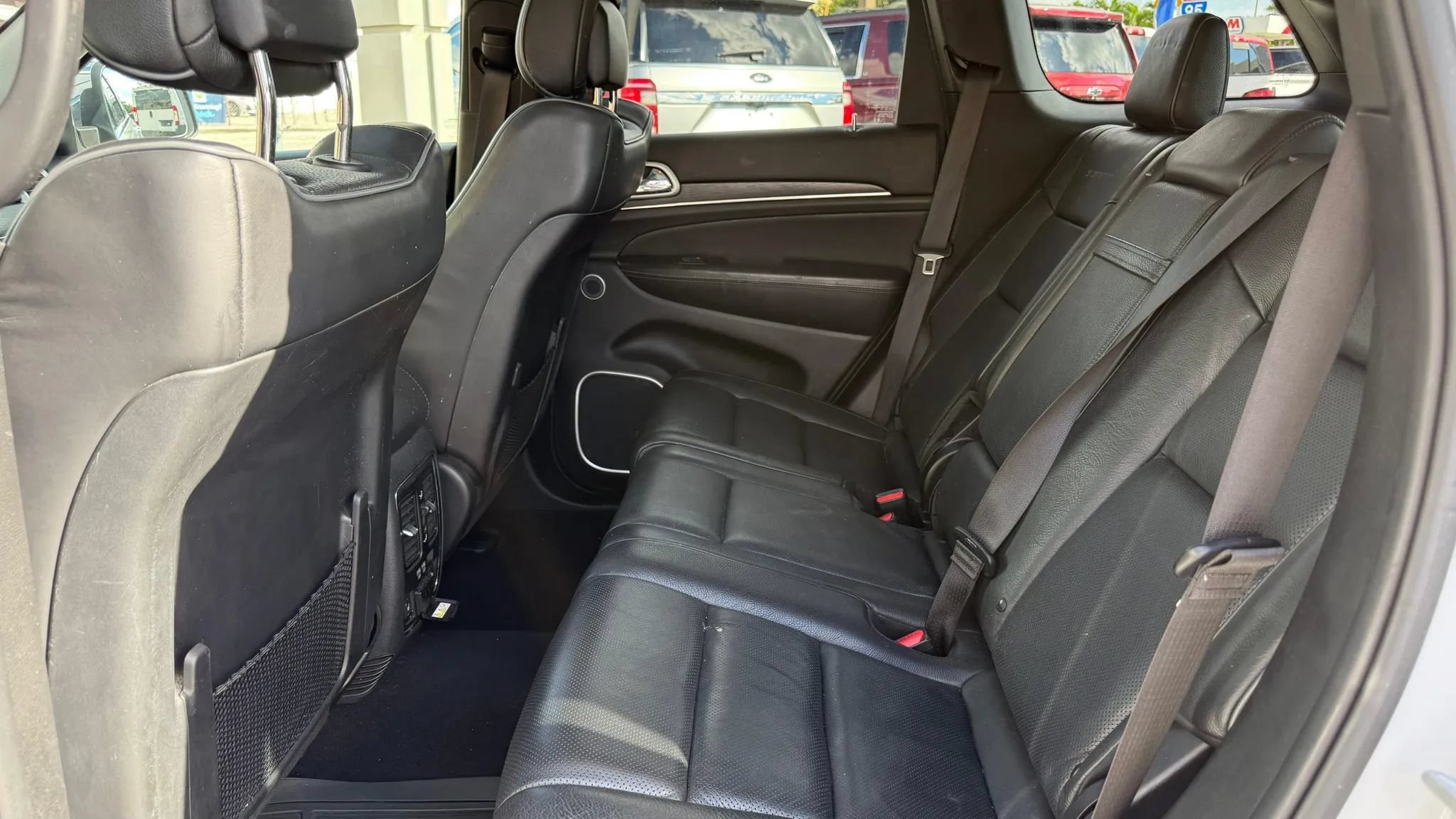 Used 2019 Jeep Grand Cherokee Summit AWD/4WD image 21