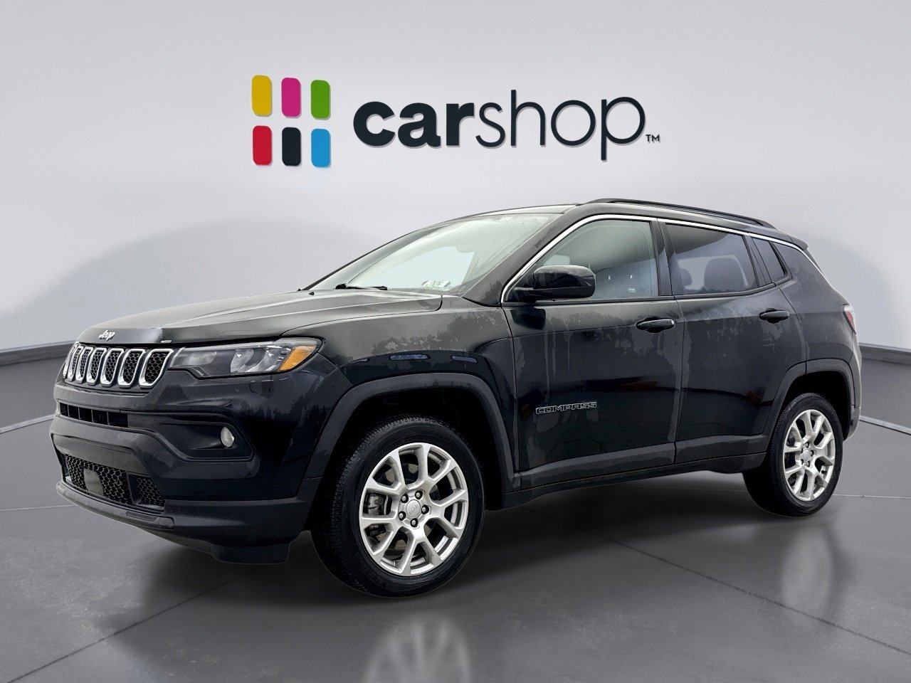 Used 2023 Jeep Compass Latitude image 1