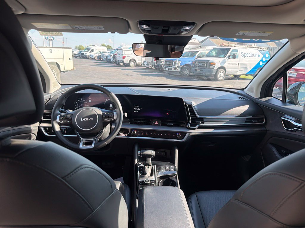 Used 2024 Kia Sportage SX FWD image 23