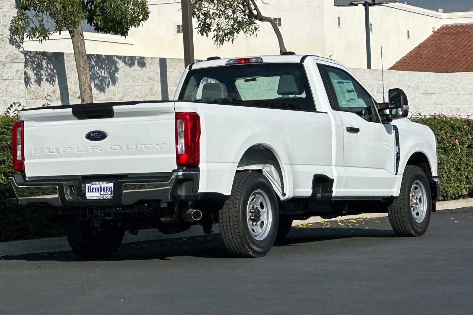 New 2026 Ford F250 XL w/ XL Chrome Package image 4