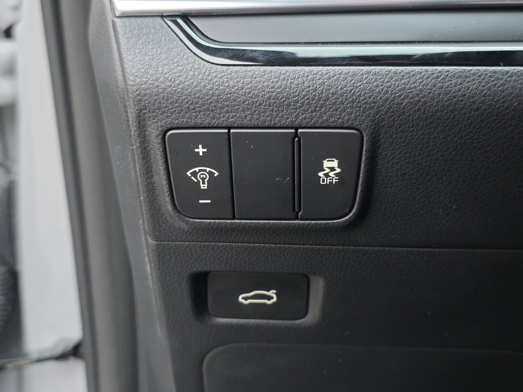 Used 2025 Kia K5 GT-Line w/ GT-Line Premium Package image 25