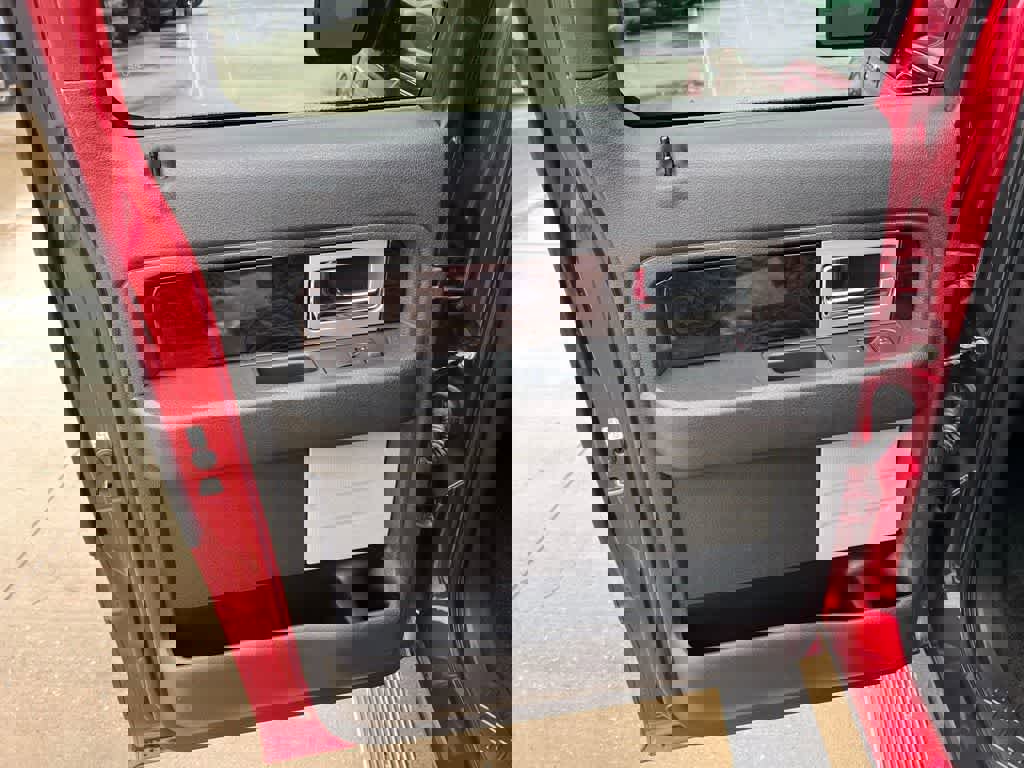 Used 2014 Ford F150 Platinum image 20