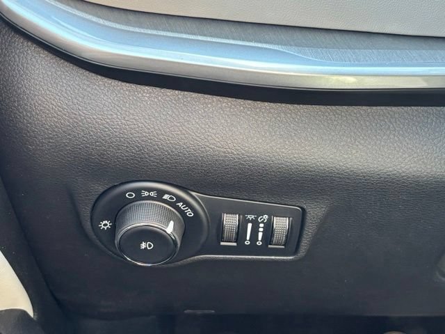 New 2026 Jeep Compass Latitude AWD/4WD image 31