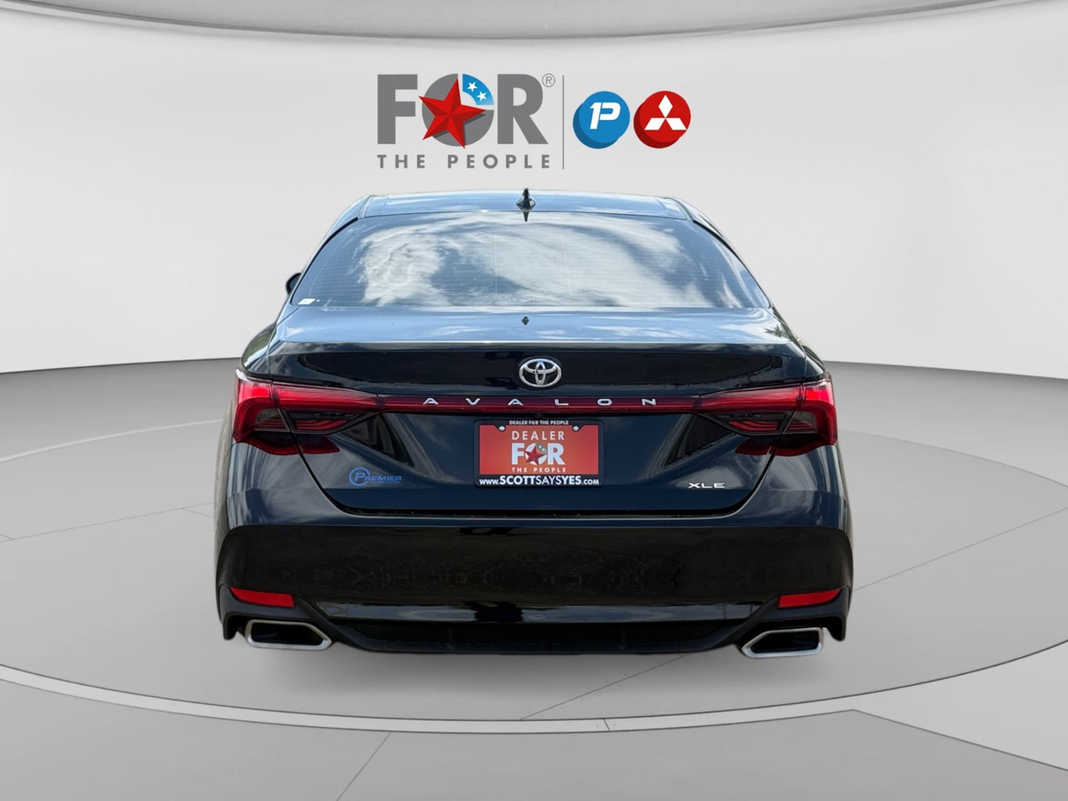 Used 2022 Toyota Avalon XLE FWD image 4