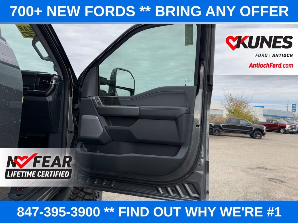 New 2026 Ford F250 Lariat w/ Black Appearance Package image 20