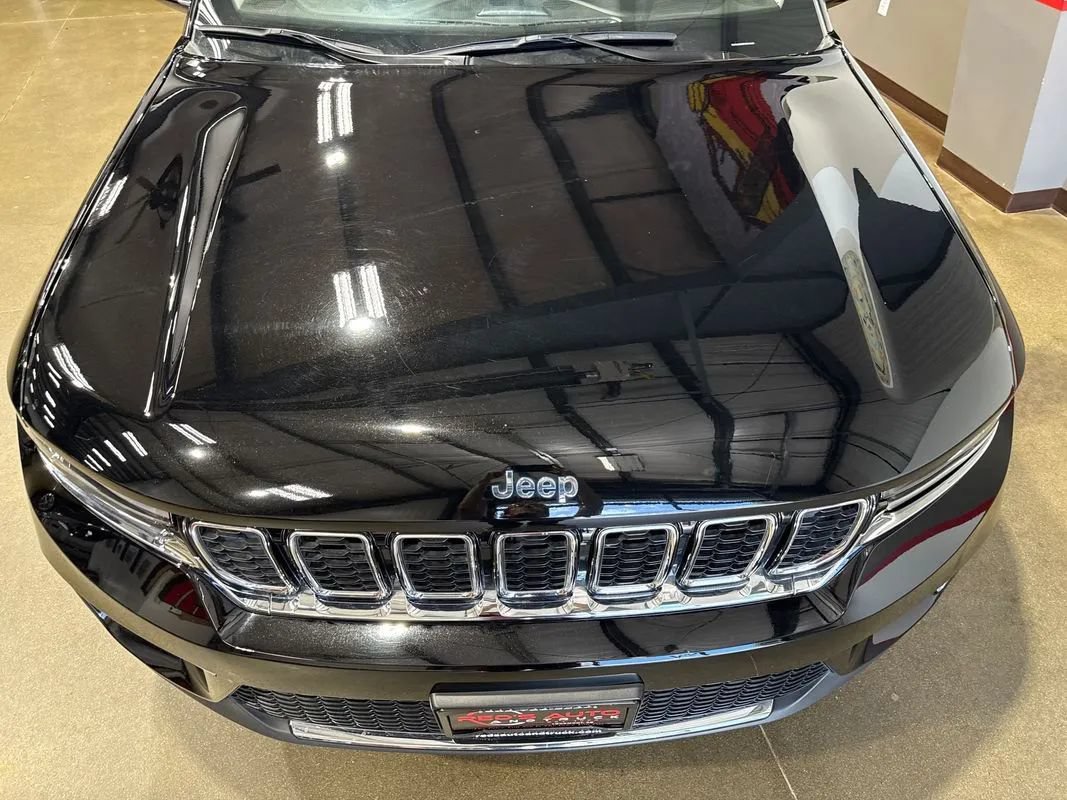 Used 2023 Jeep Grand Cherokee 4WD 4xe image 58